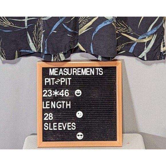 Tommy Bahama Short Sleeved 100% Silk Button Up Floral Hawaiian Shirt Size Large - Picture 2 of 4